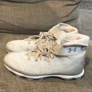 Under Armour Men's Highlight Franchise Football Shoe